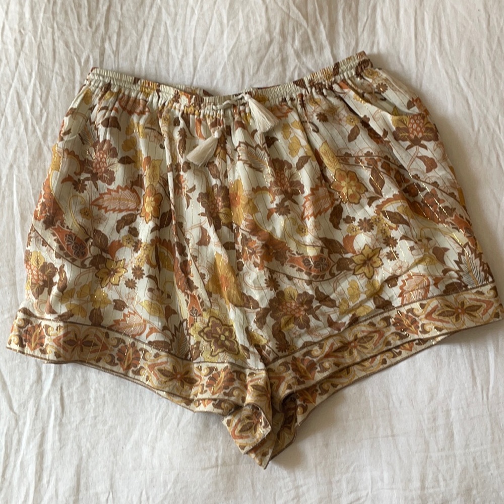 Spell & the Gypsy Hendrix Shorts size L *worn once